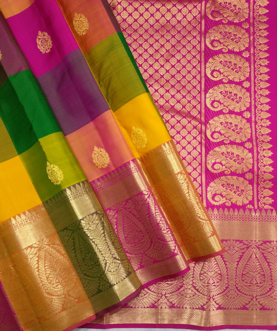 Pure Handweaved Kanjivaram Silk Saree