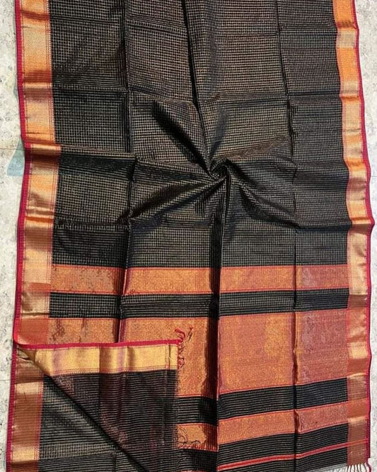 Maheshwari handloom zari checks saree