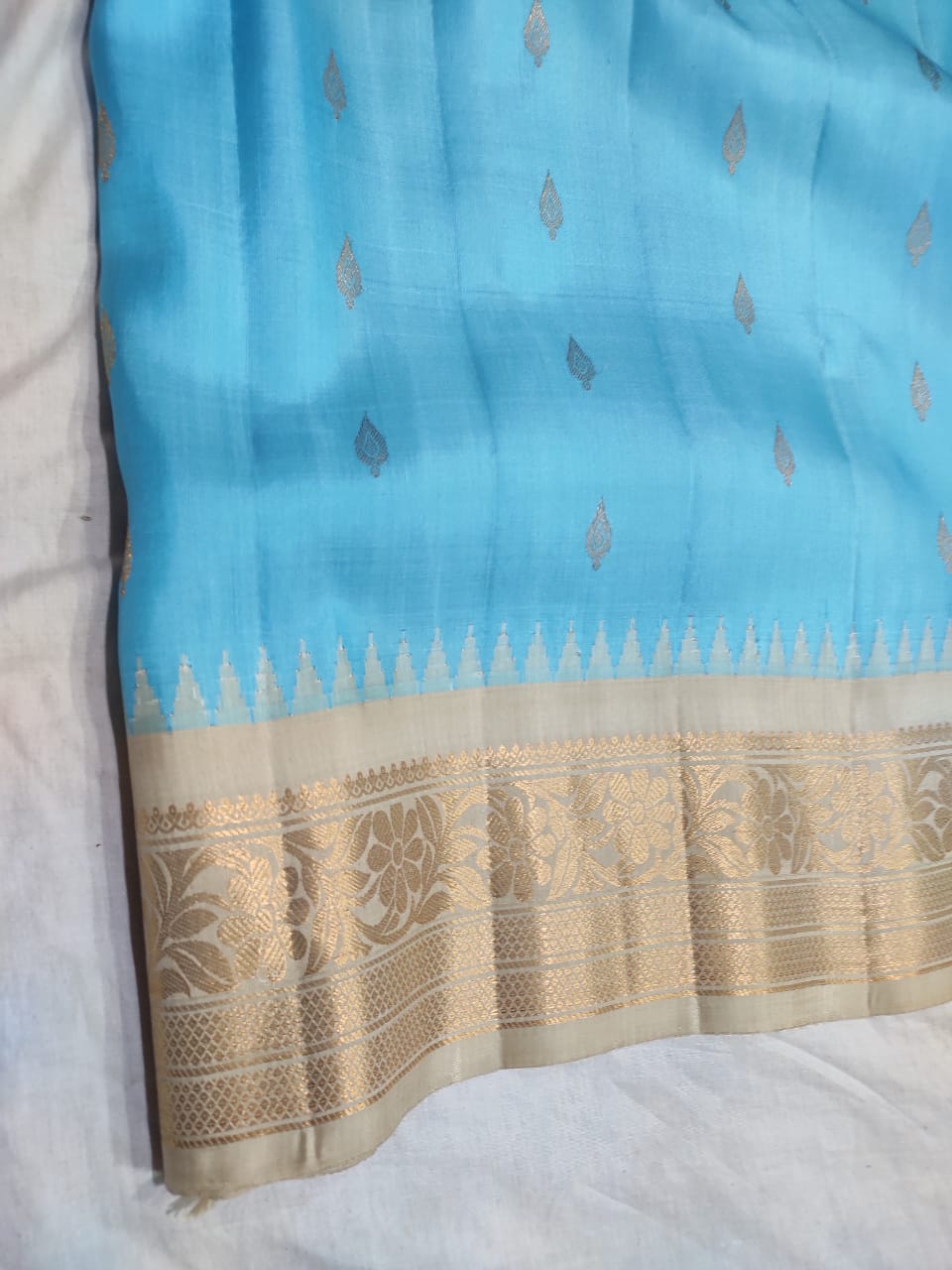 Gadwal Pure Silk Saree