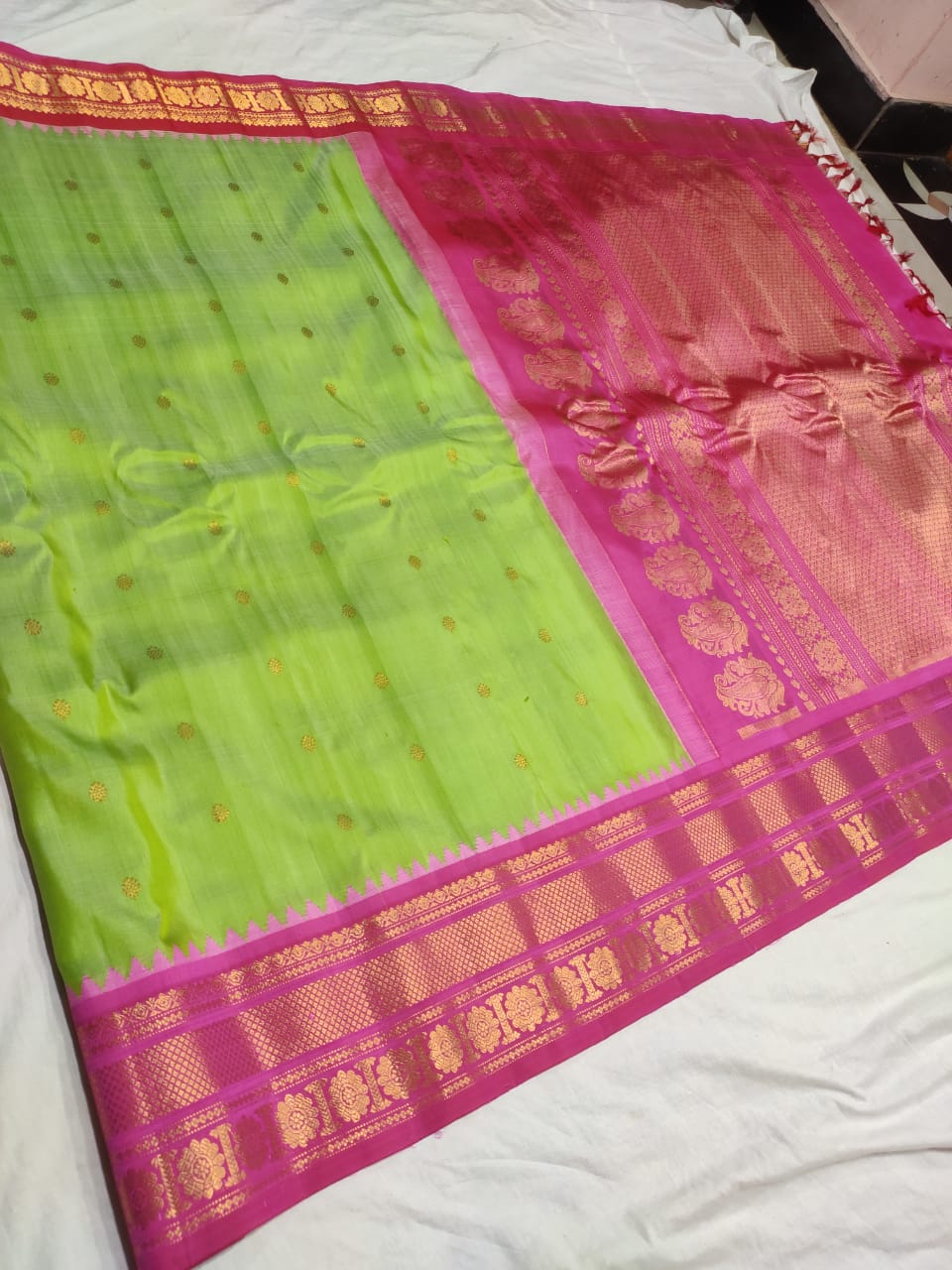 Gadwal Pure Silk Saree