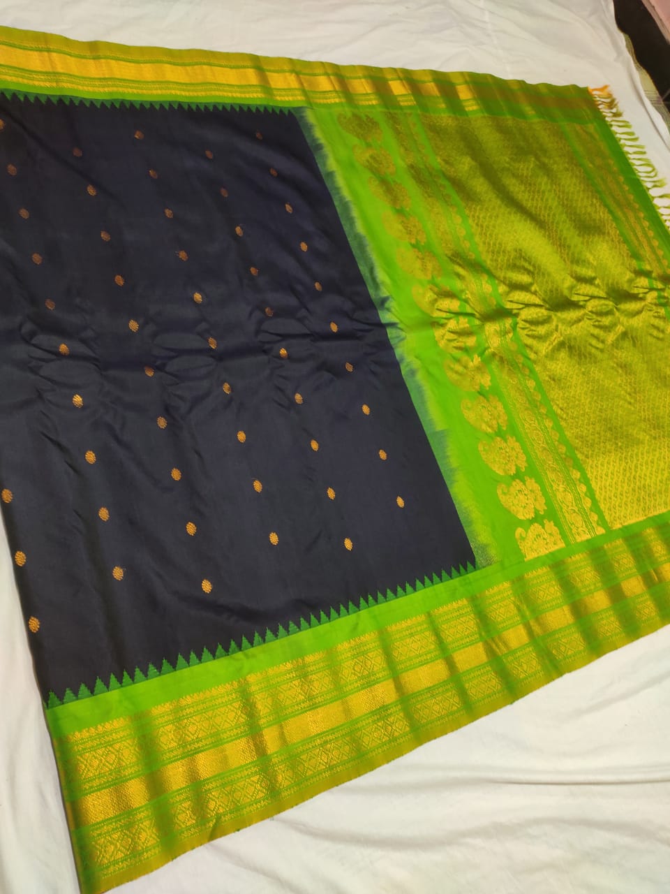 Gadwal Pure Silk Saree