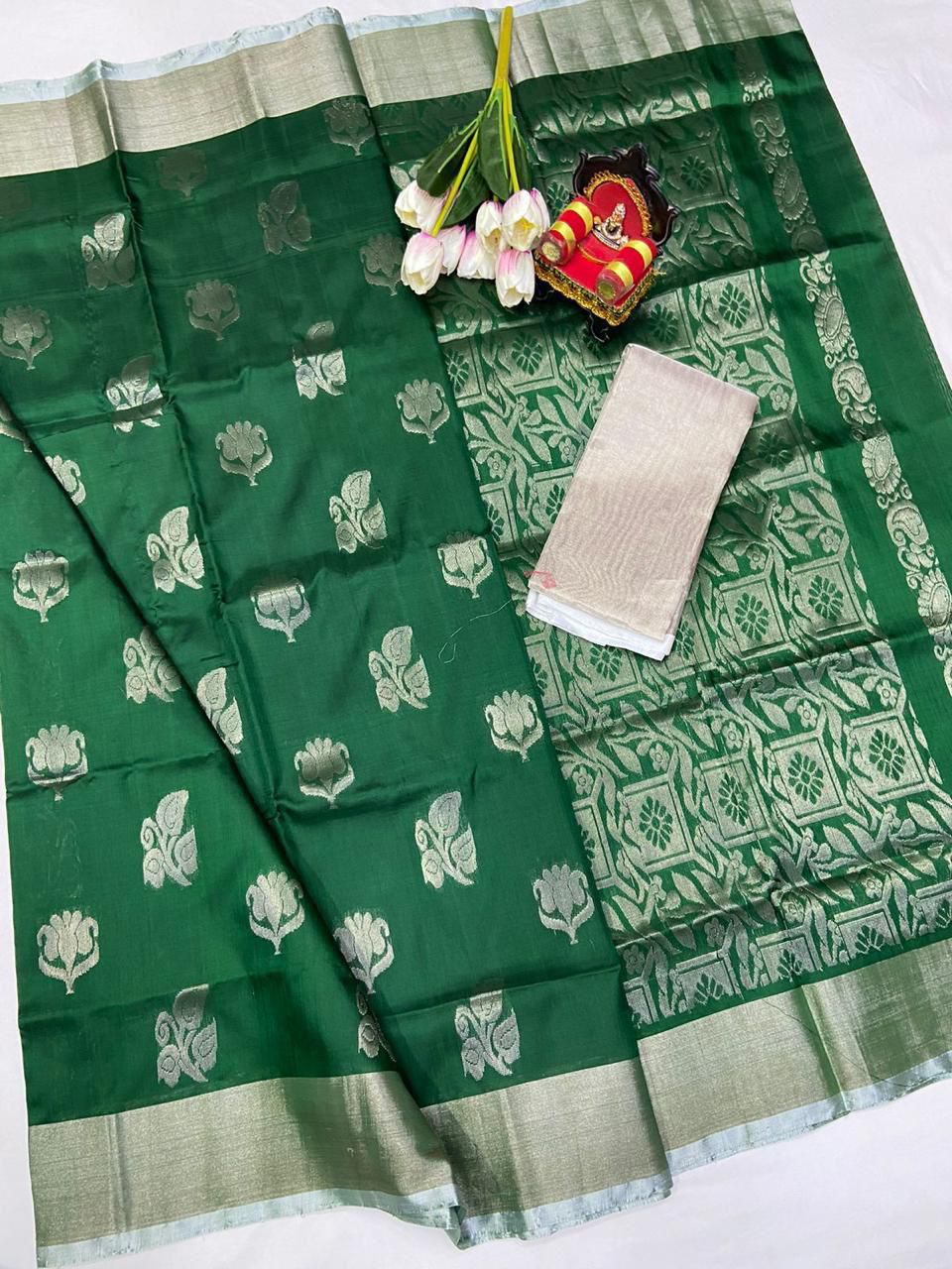 Uppada Silver Butta Saree