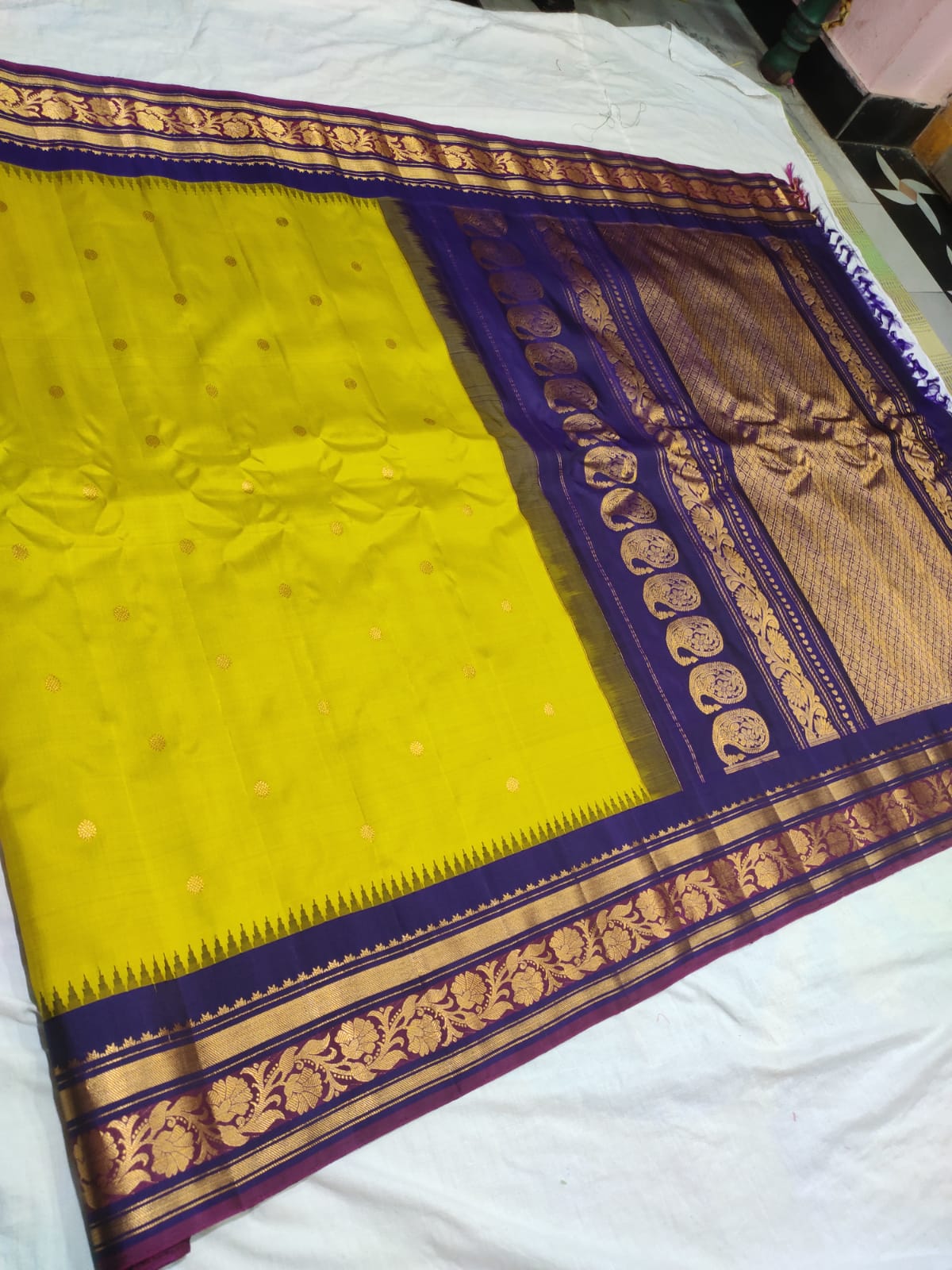 Gadwal Pure Silk Saree