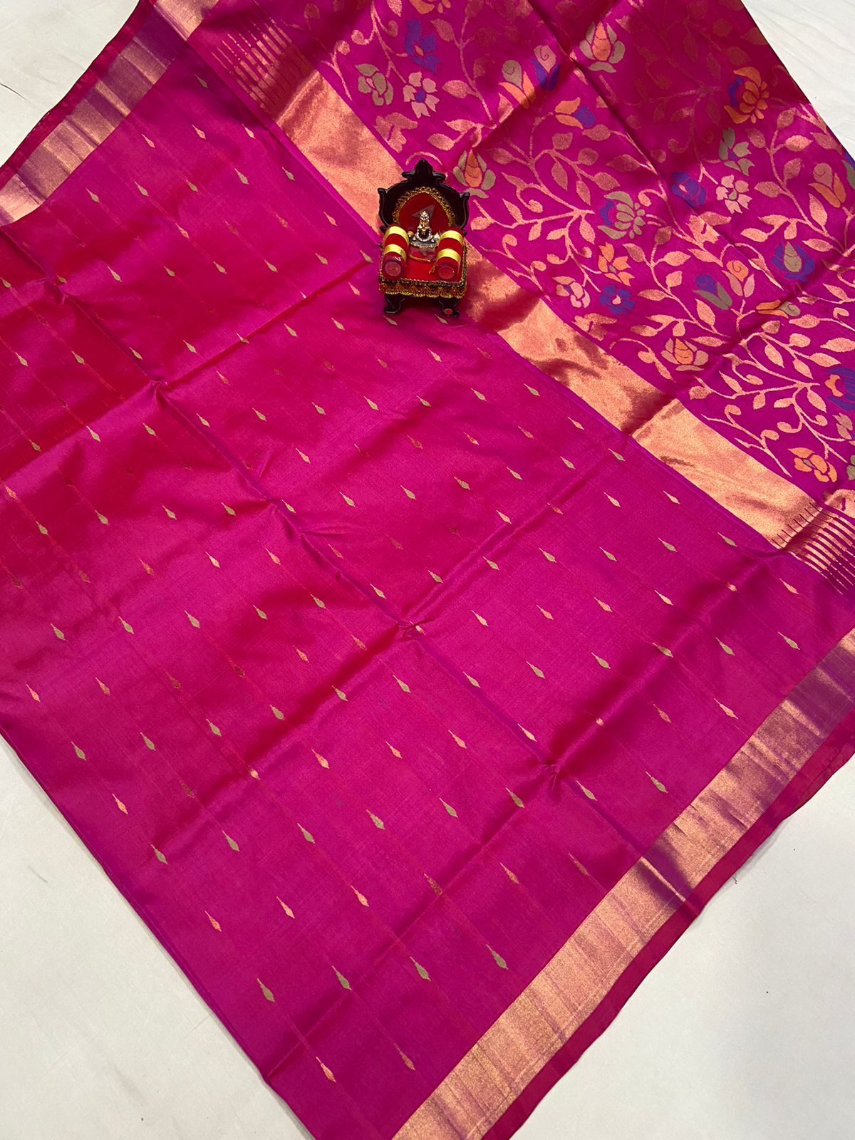 Pure Uppada Butta Saree